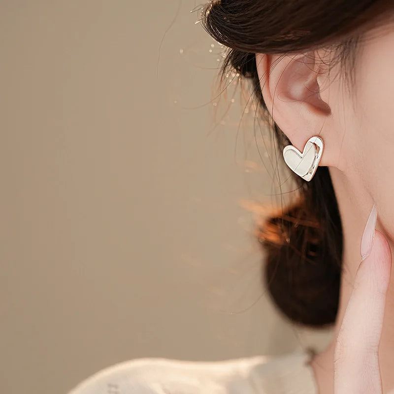 2025 Light Luxury Elegant Simple Wire-drawing Love Stud Earrings