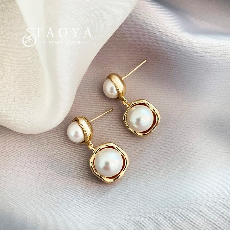 2025 New French Elegant Gold Color Bean Spliced Flat Pearl Earrings