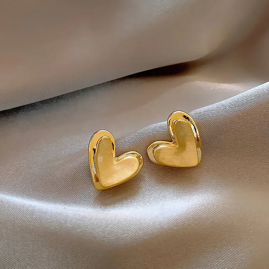 2025 New Design Copper alloy Frosted Gold Color Heart-shaped Stud Earrings